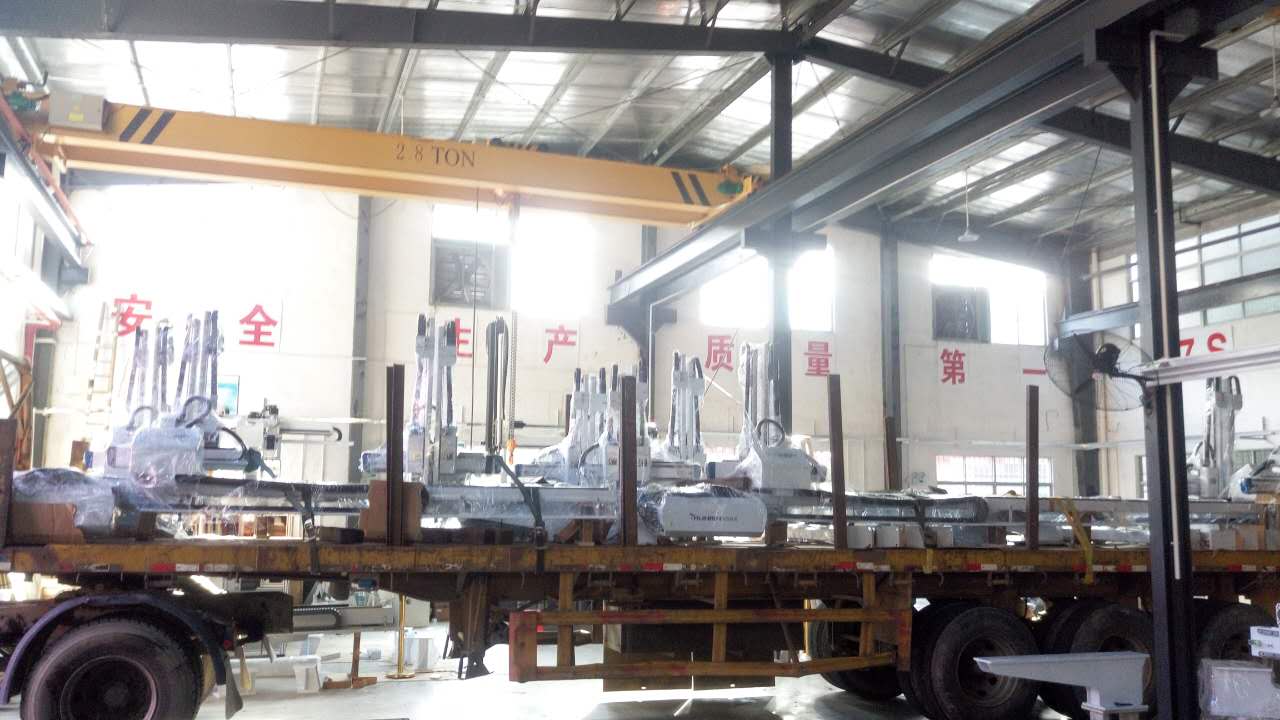 注塑機(jī)機(jī)械手從接單生產(chǎn)到成品出貨背后的辛苦付出