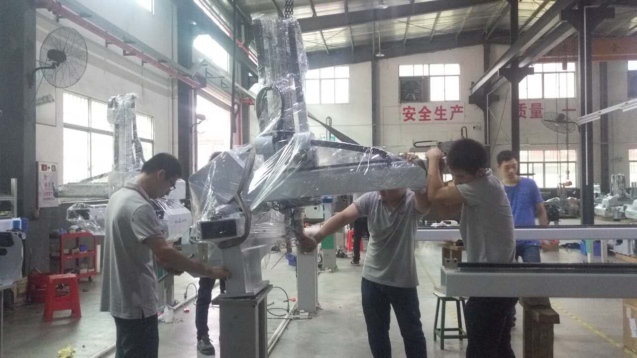 機(jī)械手